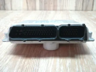8D0907558E Блок управления двигателем Volkswagen Passat B5 Арт 1_1118, вид 2