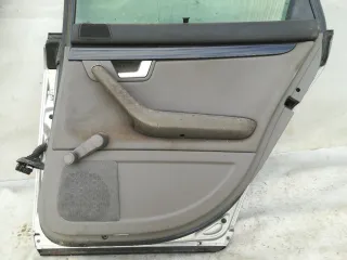  Обшивка двери задней правой (дверная карта) Audi S4 B6 Арт 1_4038