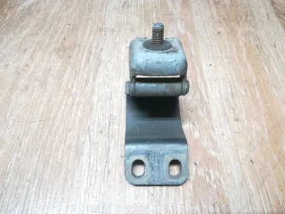 4B9827289B Петля крышки багажника Audi A6 C5 (S6,RS6) Арт 1_5595, вид 1