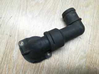 037121121A, 037121619A Фланец (тройник) системы охлаждения Volkswagen Passat B3 Арт 1_6574, вид 1
