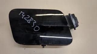 981010968A Лючок бензобака черный Peugeot 3008 2 Арт 9208084, вид 1