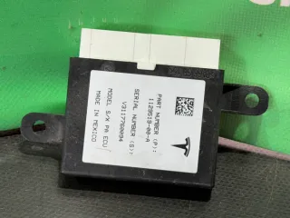 112951900A Блок управления парктрониками Tesla model S Арт 2000000050079, вид 2