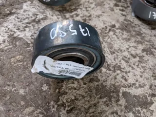 038109244M Ролик обводной Volkswagen Caddy 2 1.9л TDi Арт 2000000017590, вид 2