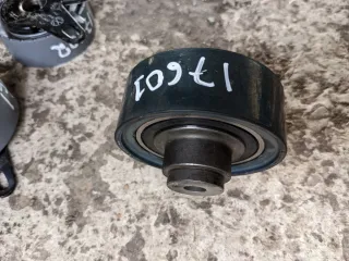 038109244M Ролик обводной Volkswagen Golf 3 1.9л TDi Арт 2000000017601, вид 1