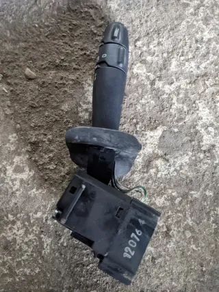  Переключатель поворотов Renault Clio 2 Арт 2000000021305, вид 2