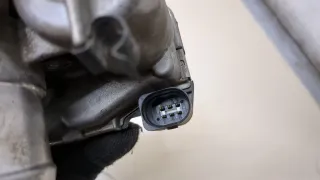 7S7Z9E926A Дроссельная заслонка Ford Escape 3 Арт 20382190, вид 2