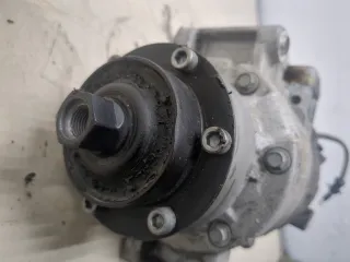  Компрессор кондиционера Audi A8 D4 (S8) Арт 20325788, вид 2