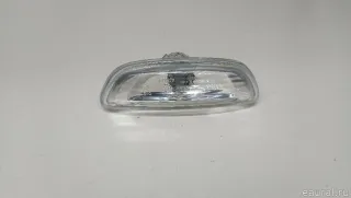 92304D8000 Hyundai-Kia Повторитель на крыло правый белый Kia Rio 4 Арт E103103359, вид 1