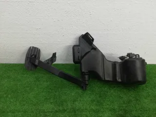 A2058600860,2058600860 Бачок омывателя Mercedes C W205 Арт 00284396, вид 3