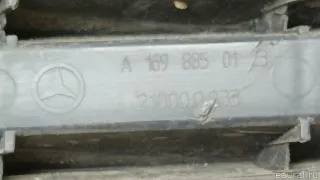 1698850123 Mercedes Benz Решетка в бампер центральная Mercedes B W245 Арт E103087493, вид 6