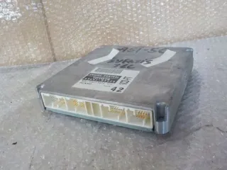 8966105420 Блок управления двигателем Toyota Avensis 1 Арт e878543, вид 1