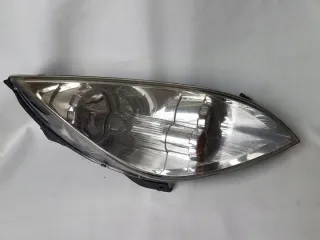  Фара правая Mitsubishi Colt 6 Арт e938999, вид 1