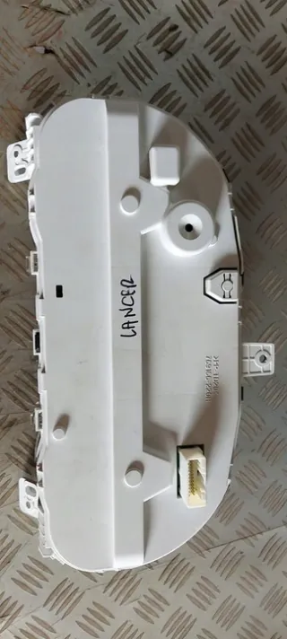  Щиток приборов (приборная панель) Mitsubishi Lancer 10 Арт e1432609, вид 2