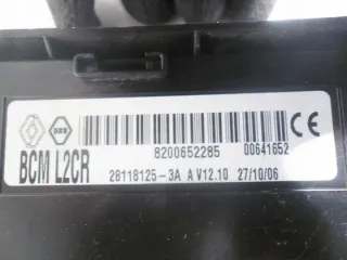  Блок предохранителей Renault Clio 3 Арт e1795607, вид 3
