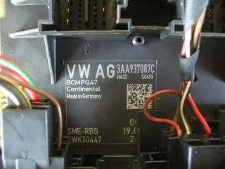 3AA937087C Блок предохранителей Volkswagen Passat B7 Арт e1808395, вид 1