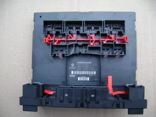 3C0937049H Блок предохранителей Volkswagen Passat B6 Арт e1808728, вид 1
