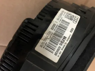 8E0920982M Щиток приборов (приборная панель) Audi A4 B7 Арт e2072431, вид 3