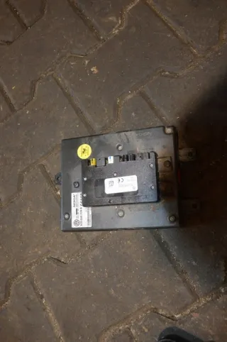 3C0035729B Блок предохранителей Volkswagen Passat B6 Арт e2505381, вид 1