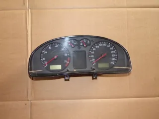 3B0919861B Щиток приборов (приборная панель) Volkswagen Passat B5 Арт e2528364, вид 1