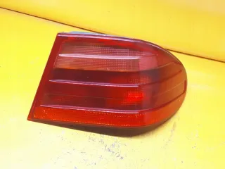 A2108204464 Фонарь задний правый Mercedes E W210 Арт e2584471, вид 1