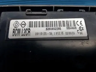 B8260652285 Блок предохранителей Renault Clio 3 Арт e2586342, вид 2