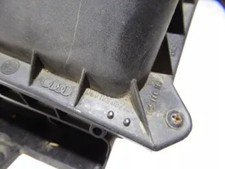 059133837AA Корпус воздушного фильтра Audi A4 B6 Арт e3135288, вид 5