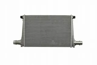 AU13048UF Интеркулер Audi Q7 4M Арт e3159133, вид 2