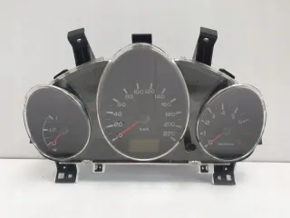  Щиток приборов (приборная панель) Mitsubishi Colt 6 Арт e3280788, вид 1