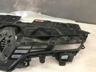 622561433 622561433R Решетка радиатора Renault Clio 4 Арт e3430198, вид 3