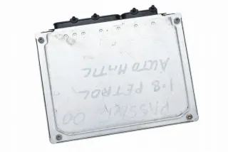 8D0907558G 0261204773 Блок управления двигателем Volkswagen Passat B5 Арт e3443944, вид 4