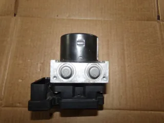 8M512M110AA Блок ABS Ford Focus 2 restailing Арт e3528385, вид 3