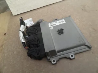 237103353R 237103352R Блок управления двигателем Renault Clio 4 Арт e3890326, вид 1