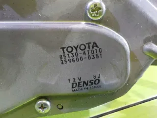 85130-47010 Моторчик стеклоочистителя фар Toyota Prius 2 Арт e4137636, вид 3