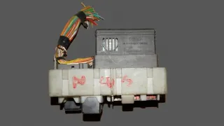 98AG14K150AF Блок предохранителей Ford Focus 1 Арт e4277483, вид 1