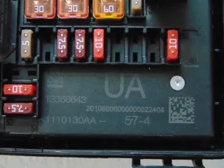 13368643 Блок предохранителей Opel Astra J Арт e4286030, вид 4