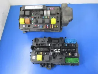 13206747 94700785 Блок предохранителей Opel Astra H Арт e4286550, вид 1
