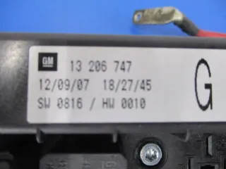 13206747 94700785 Блок предохранителей Opel Astra H Арт e4286550, вид 2