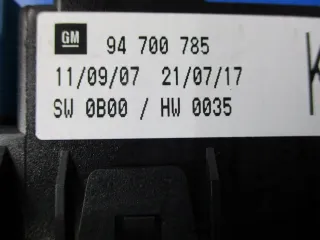 13206747 94700785 Блок предохранителей Opel Astra H Арт e4286550, вид 8
