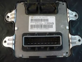 0469238AG, 04692107AI Блок управления двигателем Jeep Grand Cherokee III (WK) Арт e4534336, вид 1