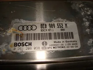 8E0909552M Блок управления двигателем Audi A4 B6 Арт e4640071, вид 2