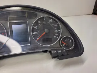 8E0920951B Щиток приборов (приборная панель) Audi A4 B7 Арт e4644240, вид 2
