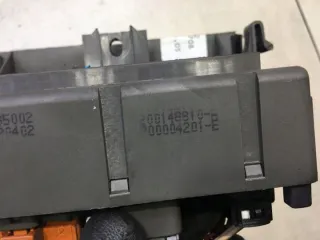 8200190287 Блок предохранителей Renault Laguna 2 Арт e4667460, вид 8