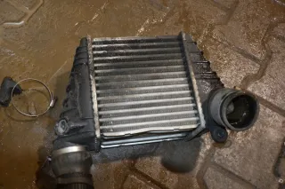 1J0145805H Интеркулер Audi A3 8L Арт e4747602, вид 1