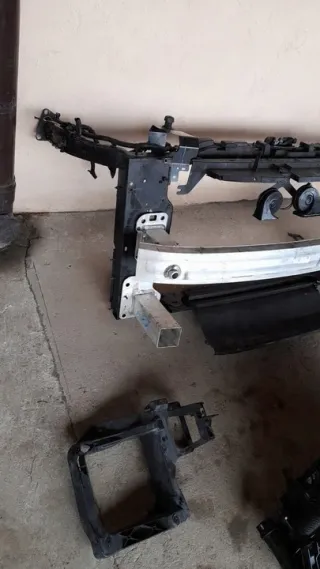  Передняя панель крепления облицовки (телевизор) Jeep Cherokee KL Арт e4768209, вид 4