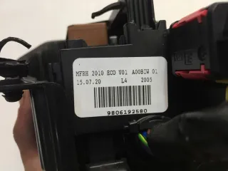9806192580 Блок предохранителей Citroen C4 2 Арт e4882045, вид 3