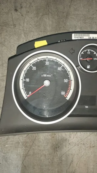 13142790TF Щиток приборов (приборная панель) Opel Astra H Арт e5045583, вид 4