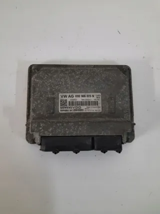 03D906023N Блок управления двигателем Skoda Fabia 2 Арт e5110889, вид 1