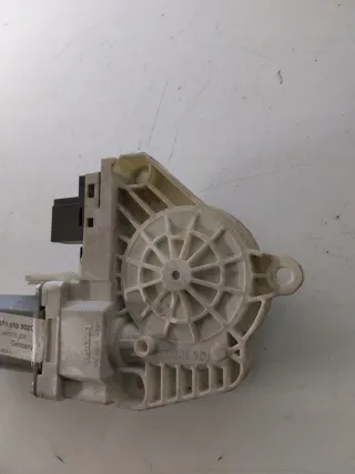 4F0959802C Моторчик стеклоподъемника Audi A6 C6 (S6,RS6) Арт e5255077, вид 3