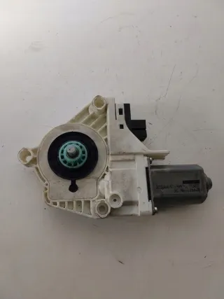 4F0959802C Моторчик стеклоподъемника Audi A6 C6 (S6,RS6) Арт e5255077, вид 4