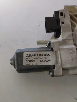 4F0959802C Моторчик стеклоподъемника Audi A6 C6 (S6,RS6) Арт e5255077, вид 6